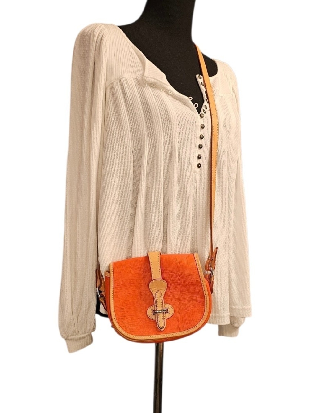 Vintage Dooney & Bourke Orange All Weather Leather Crossbody Bag AWL Equestrian - Picture 3 of 13